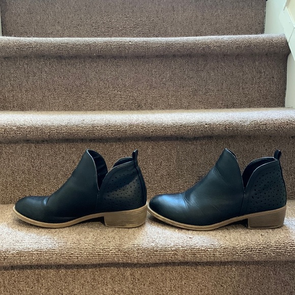 Vepose Black booties - Picture 5 of 12